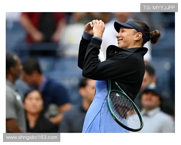 阿尼西莫娃力克对手成功晋级中网女单四强 赛季表现再创佳绩