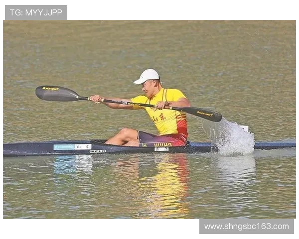 全运会皮划艇静水男子1000米单人划艇半决赛精彩上演角逐激烈